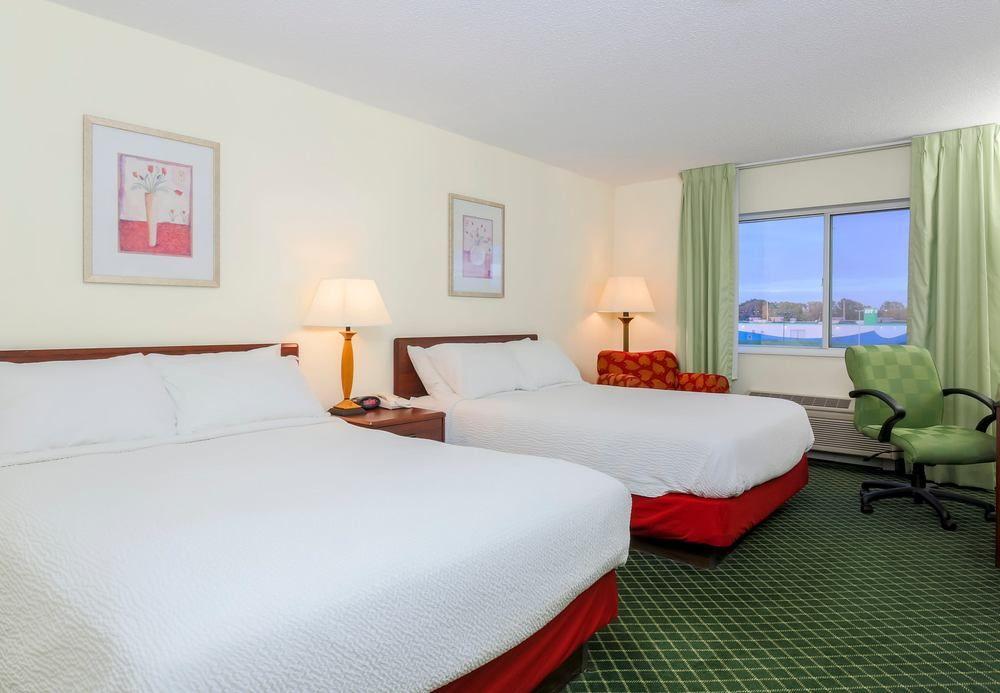 Fairfield Inn Erie Millcreek Mall Buitenkant foto