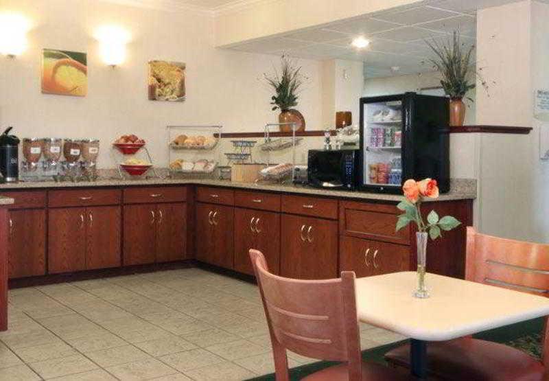 Fairfield Inn Erie Millcreek Mall Restaurant foto